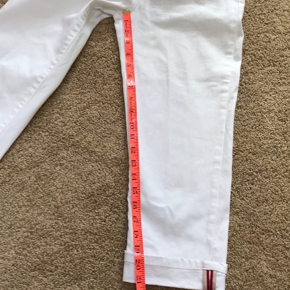 NYDJ white size 4, crop cotton  capri - Picture 5 of 8